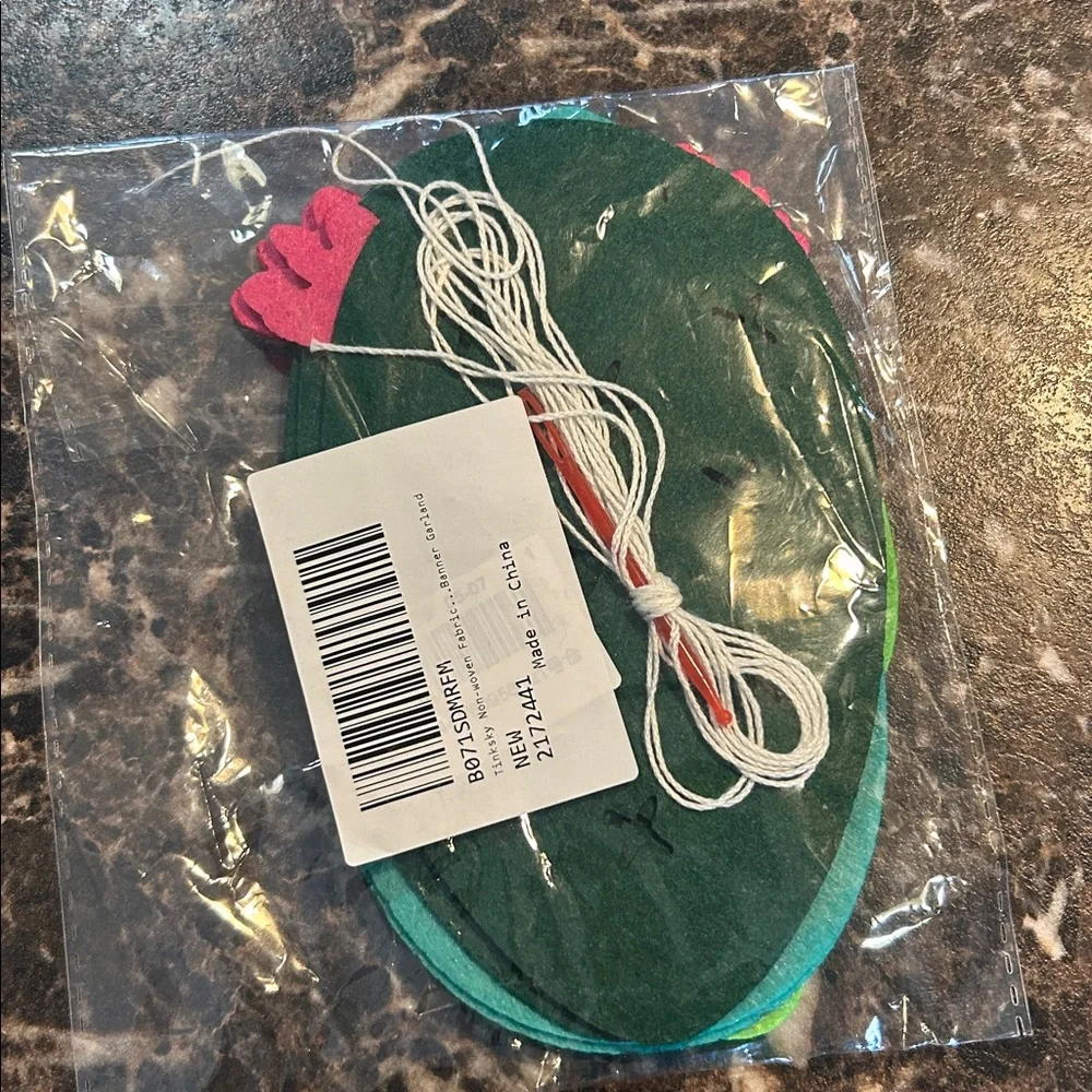 🩶5/$30 Cactus Banner Garland Party Decor New in package!